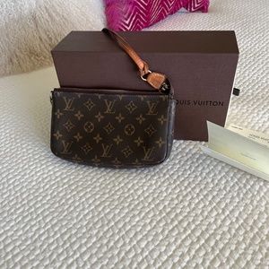 POCHETTE MONOGRAM LOUIS VUITTON